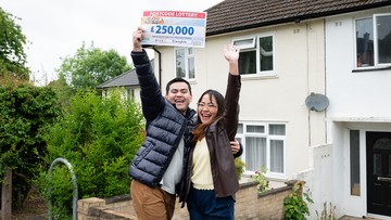 Nurses Jannet and Dave celebrate £250K windfall