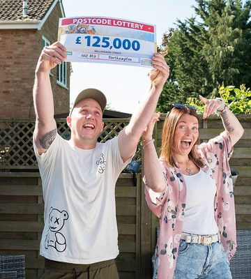 Jamie and Laura plan to buy a bigger house before tying the knot