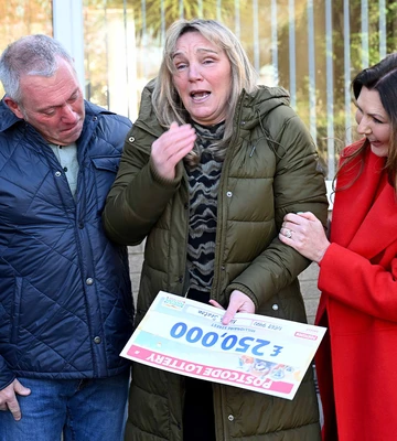 UNBELIEVABLE: Lesley still can't take in whopping prize