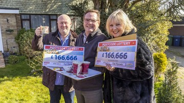 GLEE TIME: Bob serves up a cuppa for David and Nicola