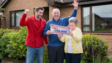 IT'S POTTY: When Lynn won £250,000, hubby Tom had the last laugh