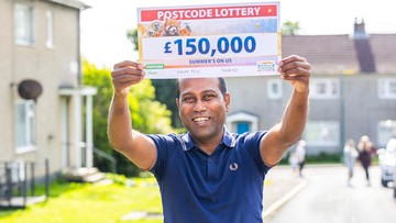 MO THE MERRIER: Restaurant boss has plans for cash