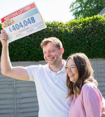 New parents Dave and Kim count their cash