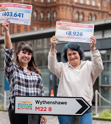 NIECE LITTLE EARNER: Christina shows off mum's win with Aunt Julie